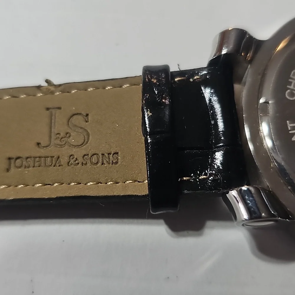 Elegant J & S Silvertone and Black Men's Watch NWOT